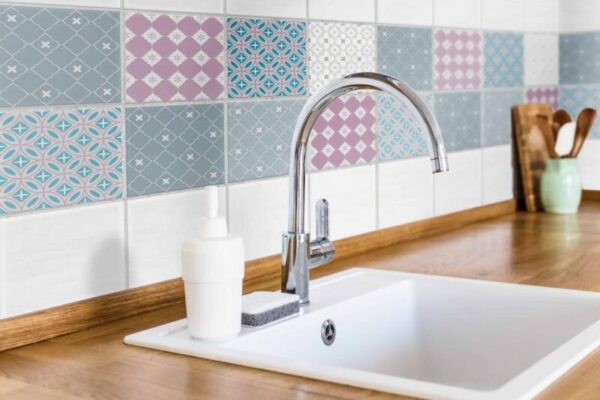 Fliesenaufkleber art nouveau floral in Pastell