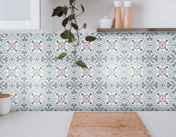 Fliesenaufkleber azulejo marokkanisch in Blaugrau fuer die Kueche